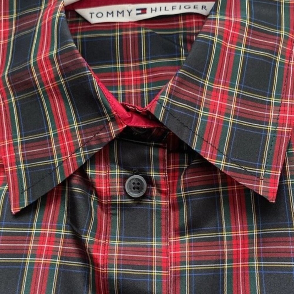 Tommy Hilfiger 100% Silk Women’s Button Up Size 8 shirt blouse